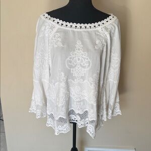 NWT Democracy White Boho Embroidered Lace Bell Sleeve Peasant Blouse - Small